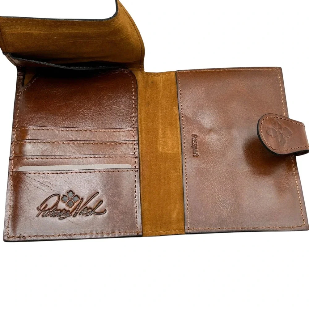 Patricia Nash Leather Tablet Holder & Passport Case Gift Set Doorways Multicolor